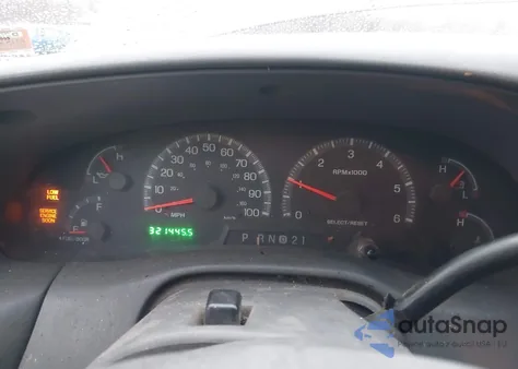 2002 Ford F-150 Lariat/Xlt z USA, uszkodzony, nr VIN 1FTRW07L42KB41702